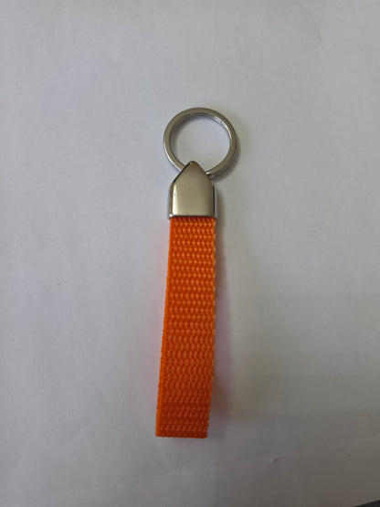 Schlüsselanhänger mit Gurtband und gravierter Edelstahl Endkappe